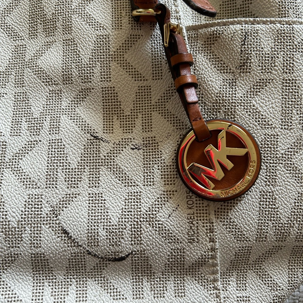 Michael Kors Shoulder Bag